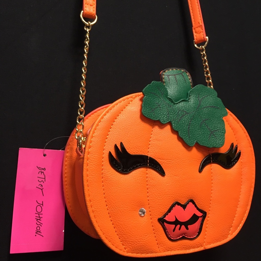 Betsy Johnson Kitsch